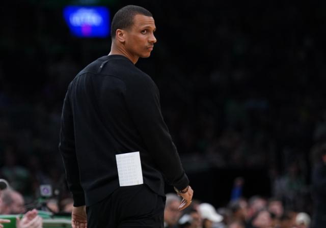 开云体育在线-马祖拉：铂金带来防守帮助 防守是下赛季优势